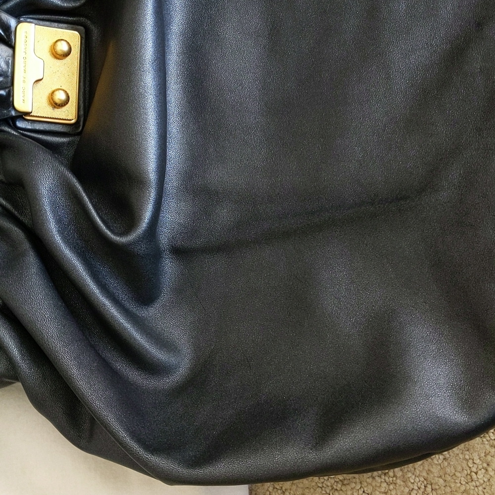 Marc By Marc Jacobs Soft Leather Hobo Bag - Picture 5 of 13